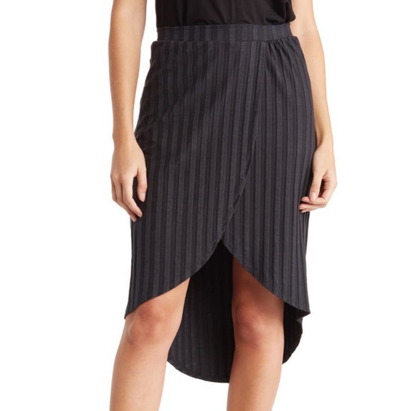 Go Couture Dresses & Skirts - NWOT GO COUTURE Ribbed High/Low Skirt, Size XL